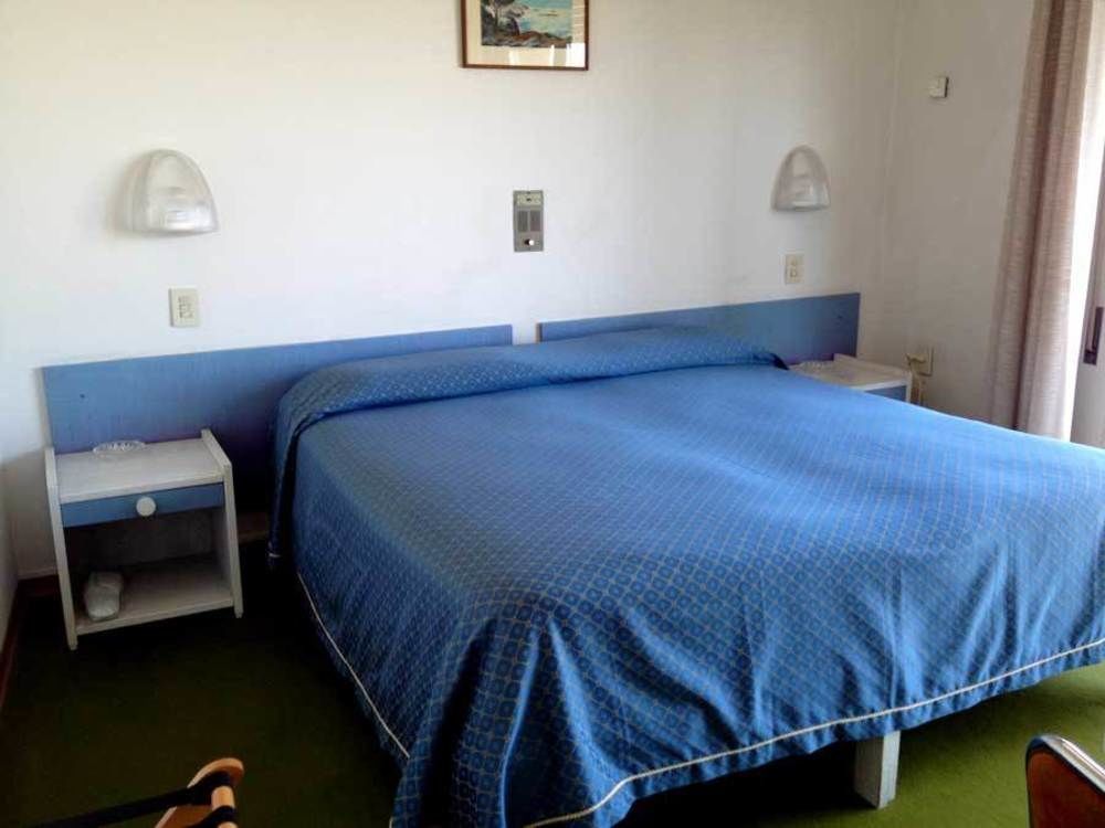 Hotel Brasilia مارينا دي بييتراسانْت المظهر الخارجي الصورة